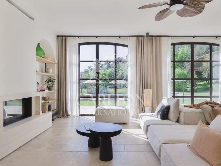 Villa La Colle-sur-Loup - 5 bedrooms - 350m²