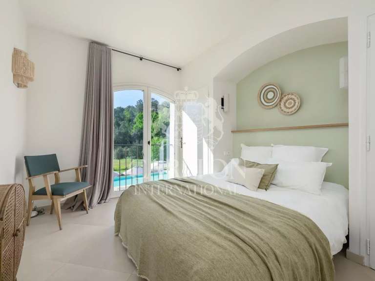 Villa La Colle-sur-Loup - 5 bedrooms - 350m²