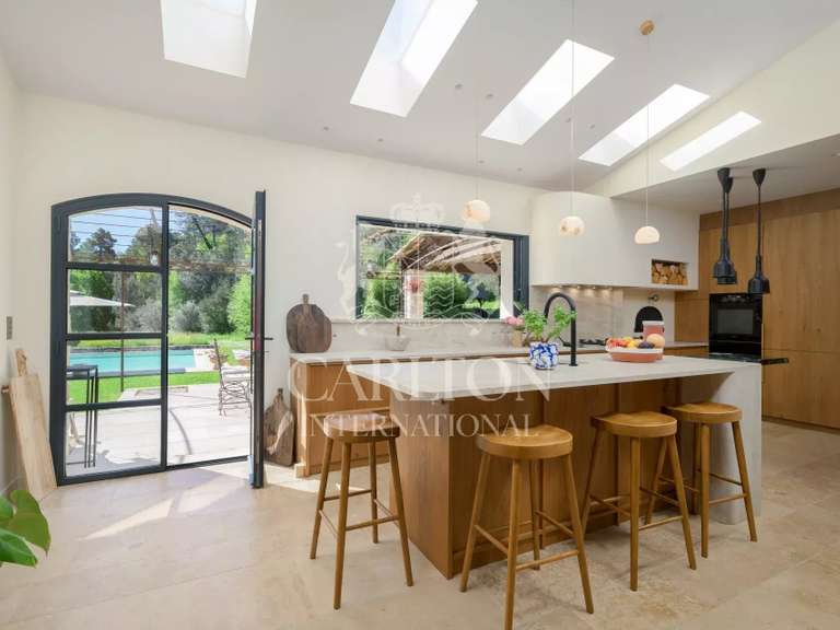 Villa La Colle-sur-Loup - 5 bedrooms - 350m²