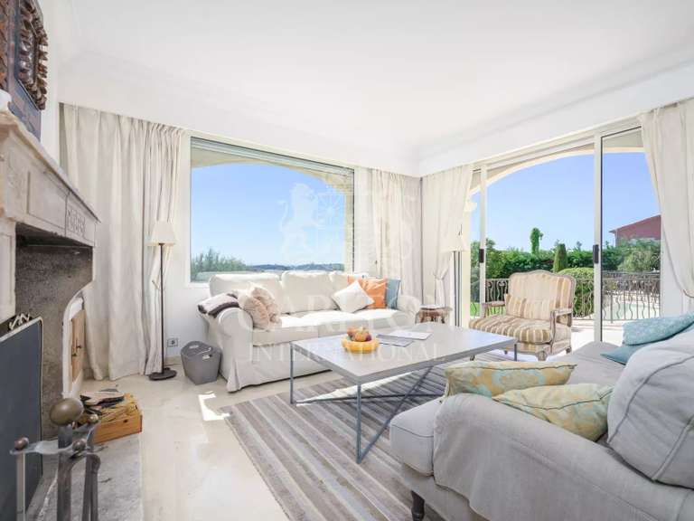 Villa La Colle-sur-Loup - 5 bedrooms - 328m²