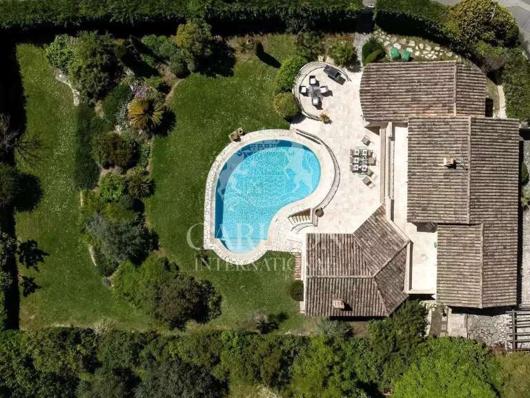 Villa La Colle-sur-Loup - 5 bedrooms - 328m²