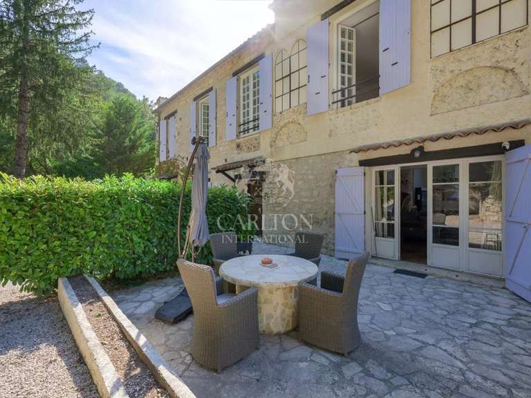 Villa La Colle-sur-Loup - 6 bedrooms - 235m²