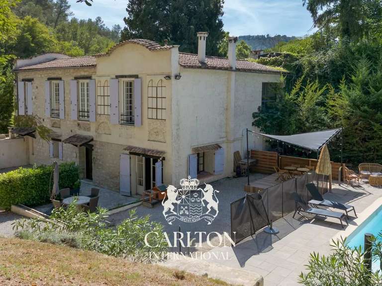 Villa La Colle-sur-Loup - 6 bedrooms - 235m²