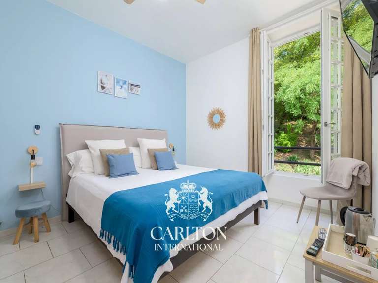 Villa La Colle-sur-Loup - 6 bedrooms - 235m²