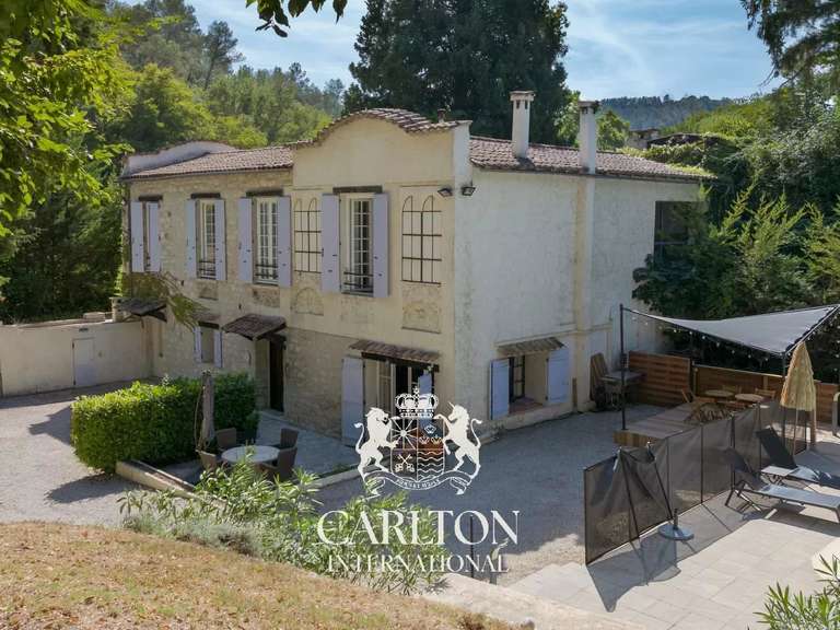 Villa La Colle-sur-Loup - 6 bedrooms - 235m²