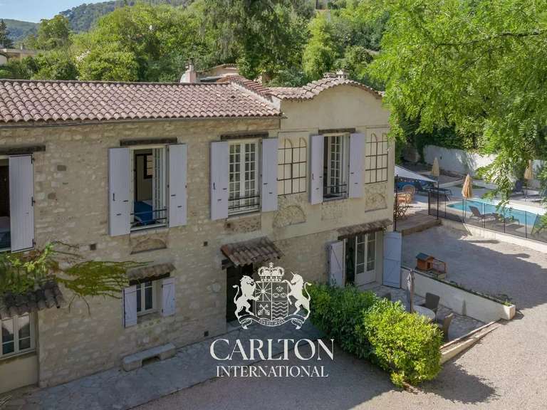 Villa La Colle-sur-Loup - 6 bedrooms - 235m²