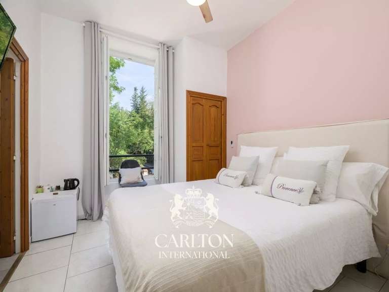 Villa La Colle-sur-Loup - 6 bedrooms - 235m²