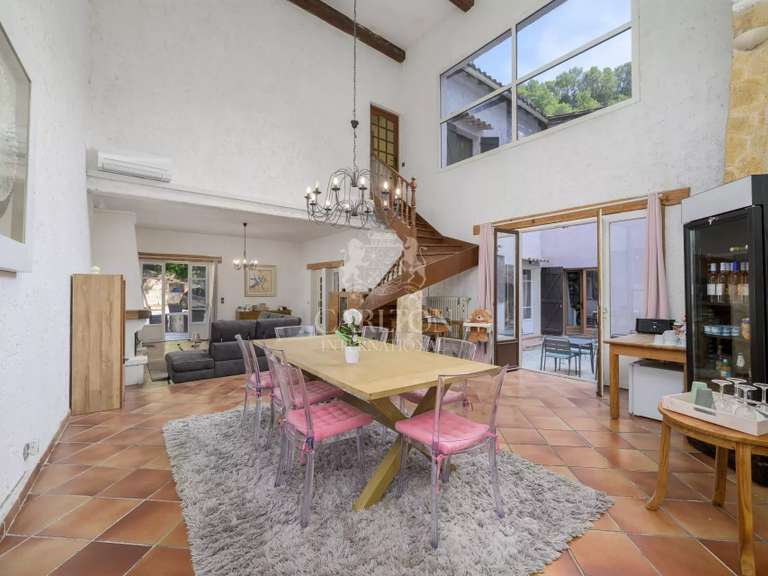 Villa La Colle-sur-Loup - 6 bedrooms - 235m²