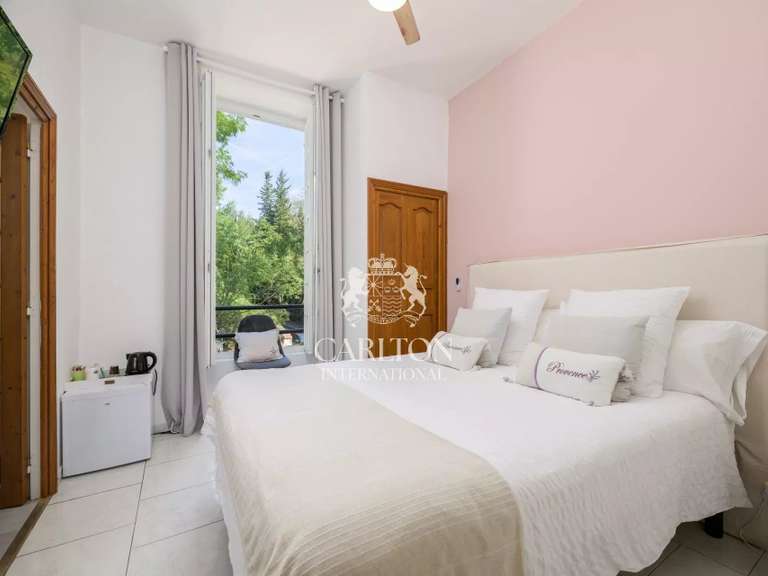 Villa La Colle-sur-Loup - 6 bedrooms - 235m²