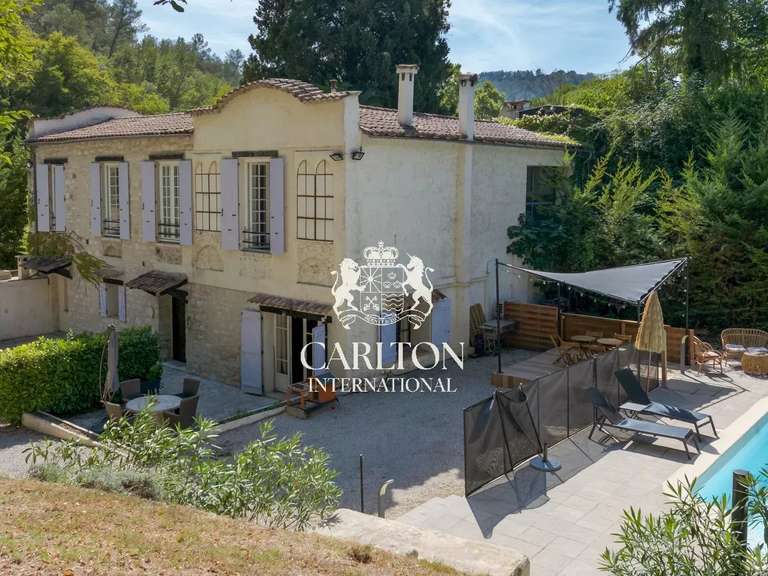 Villa La Colle-sur-Loup - 6 bedrooms - 235m²