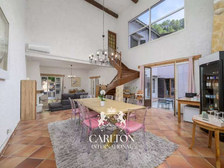 Villa La Colle-sur-Loup - 6 bedrooms - 235m²