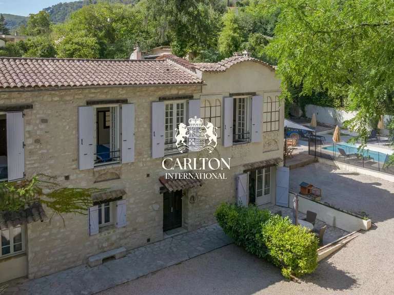 Villa La Colle-sur-Loup - 6 bedrooms - 235m²