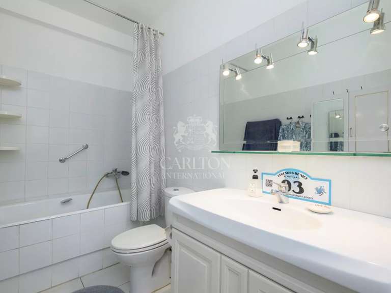 Villa La Colle-sur-Loup - 6 bedrooms - 300m²