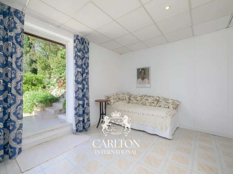 Villa La Colle-sur-Loup - 6 bedrooms - 300m²