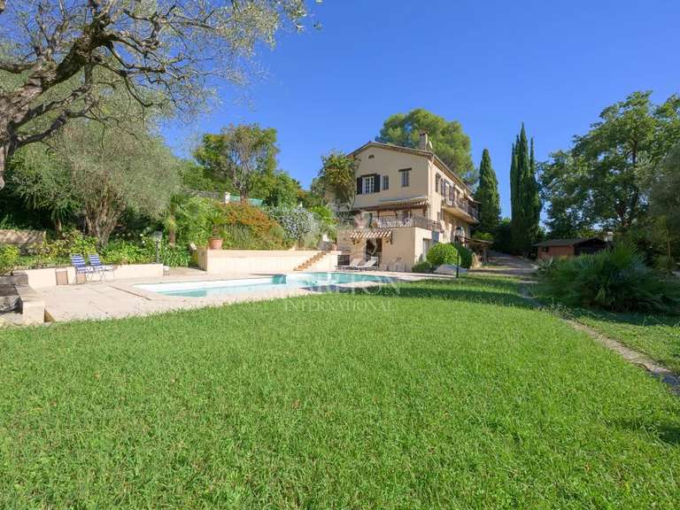 Villa La Colle-sur-Loup - 6 bedrooms - 300m²
