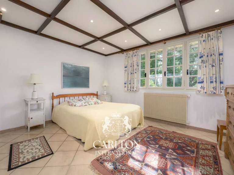 Villa La Colle-sur-Loup - 6 bedrooms - 300m²