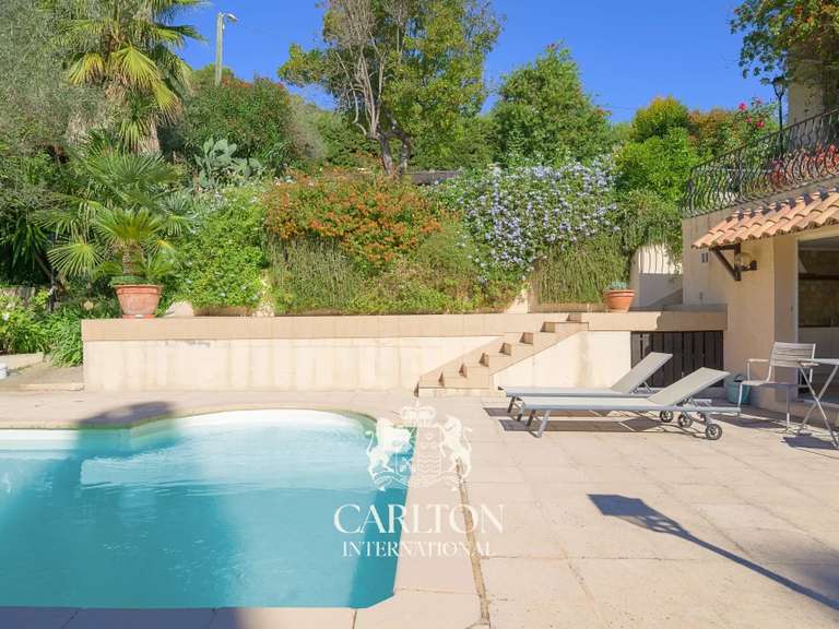 Villa La Colle-sur-Loup - 6 bedrooms - 300m²