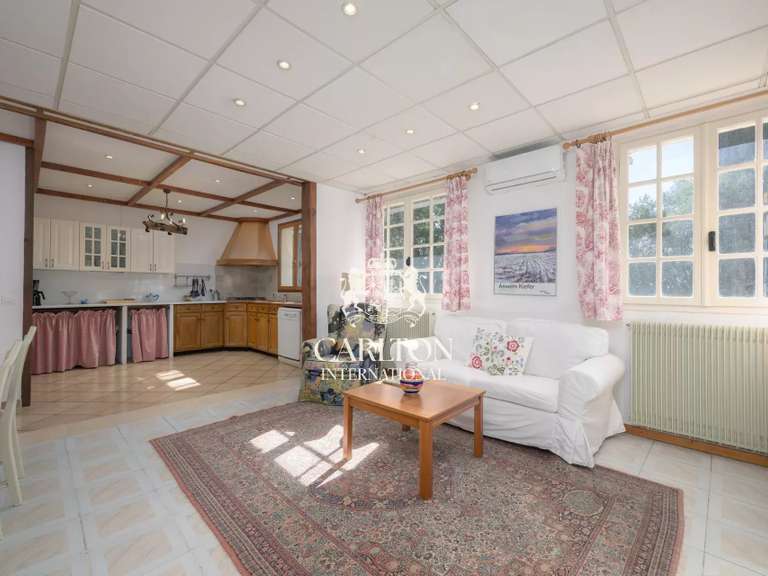 Villa La Colle-sur-Loup - 6 bedrooms - 300m²