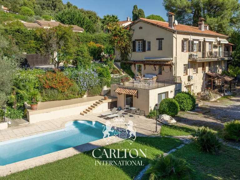 Villa La Colle-sur-Loup - 6 bedrooms - 300m²
