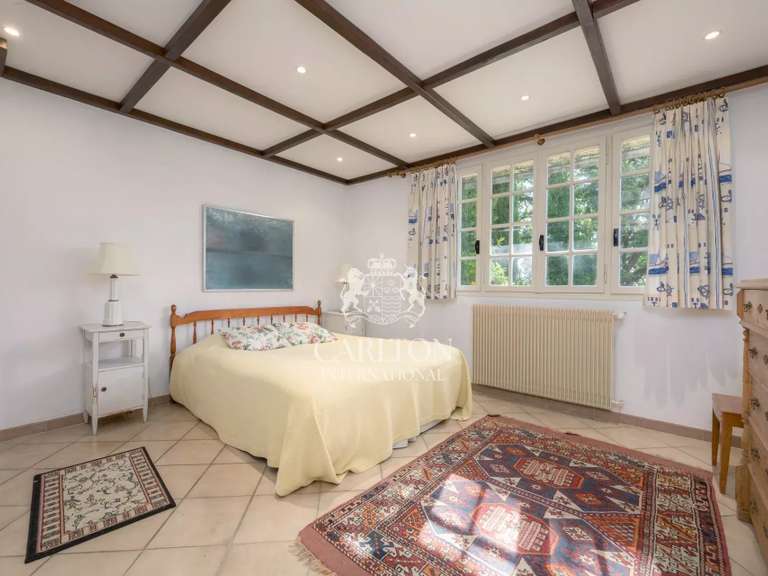 Villa La Colle-sur-Loup - 6 bedrooms - 300m²