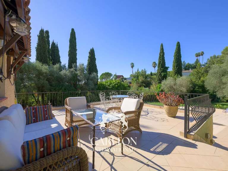 Villa La Colle-sur-Loup - 6 bedrooms - 300m²