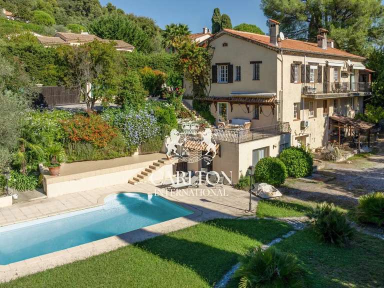Villa La Colle-sur-Loup - 6 bedrooms - 300m²