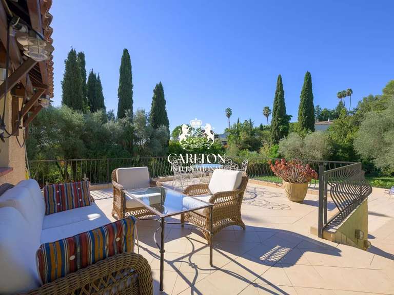 Villa La Colle-sur-Loup - 6 bedrooms - 300m²