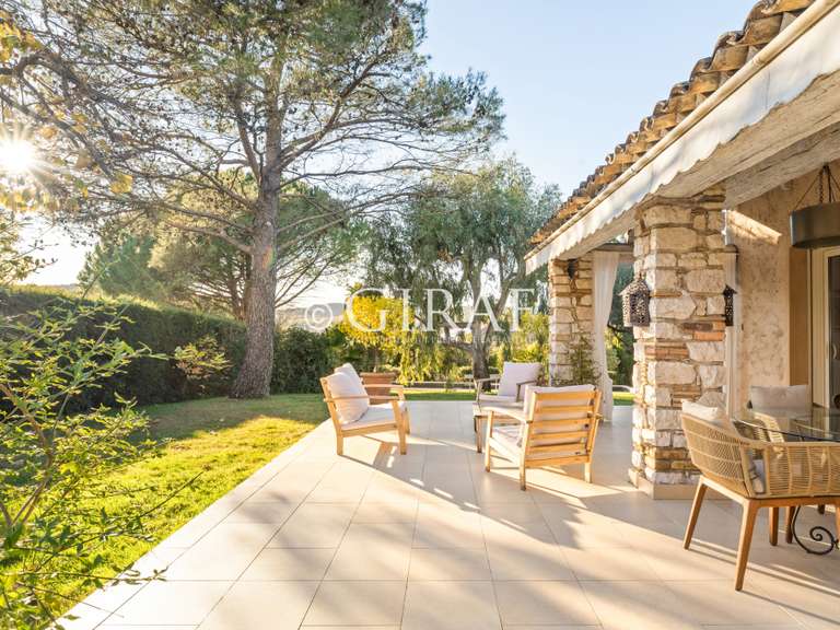 Villa La Colle-sur-Loup - 4 chambres - 170m²