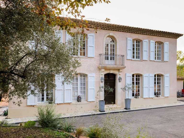 Villa La Colle-sur-Loup - 6 chambres - 280m²
