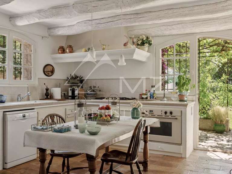 Villa La Colle-sur-Loup - 5 chambres - 286m²