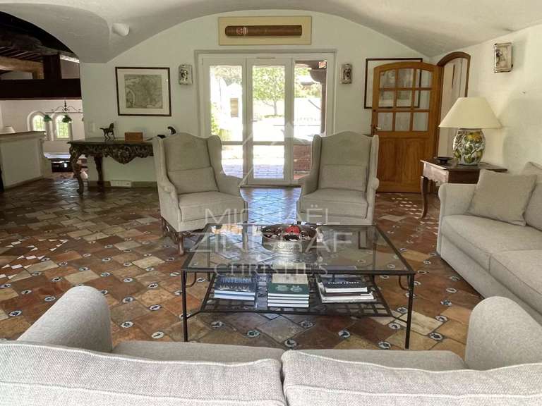 Villa La Colle-sur-Loup - 6 chambres - 437m²