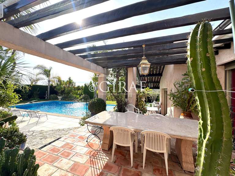 Villa La Colle-sur-Loup - 5 chambres - 276m²