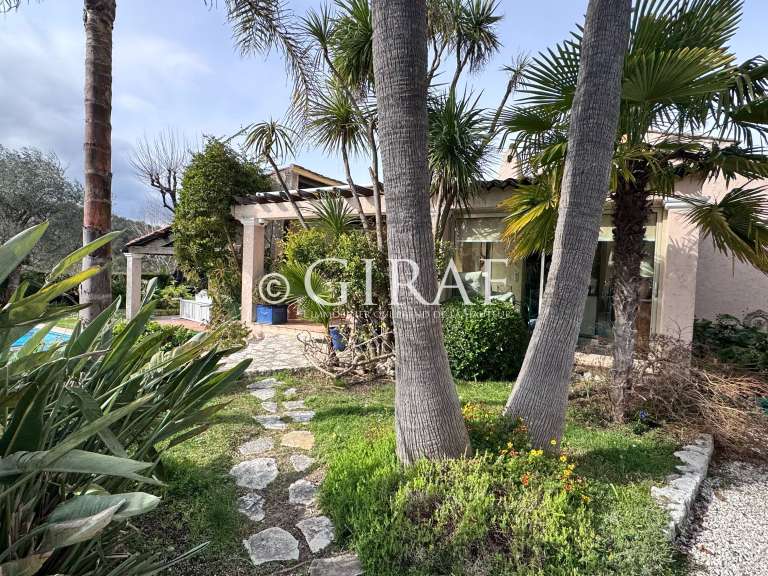 Villa La Colle-sur-Loup - 5 chambres - 276m²