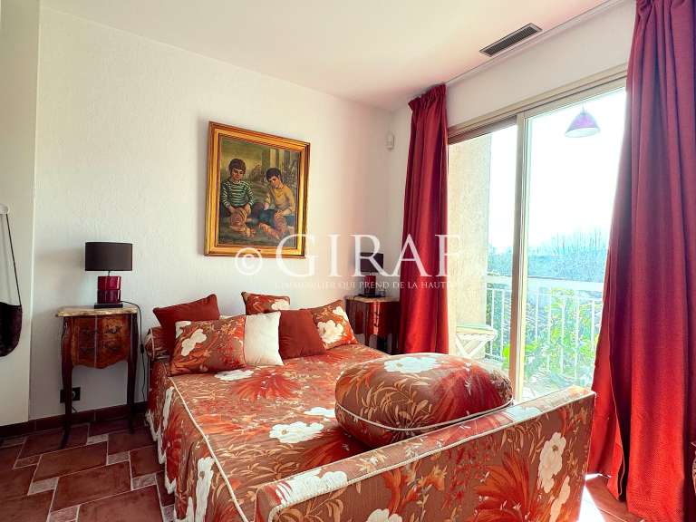 Villa La Colle-sur-Loup - 5 chambres - 276m²