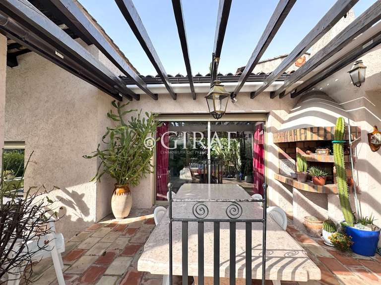 Villa La Colle-sur-Loup - 5 chambres - 276m²