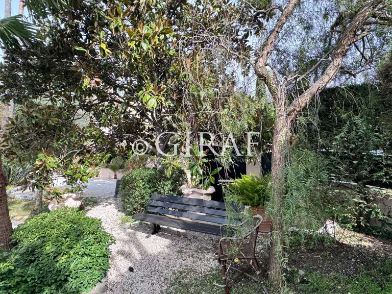 Villa La Colle-sur-Loup - 5 chambres - 276m²