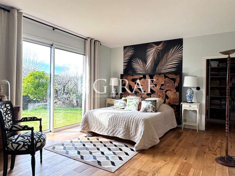 Villa La Colle-sur-Loup - 5 chambres - 276m²