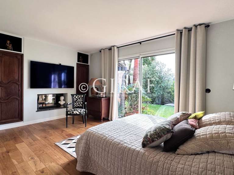 Villa La Colle-sur-Loup - 5 chambres - 276m²