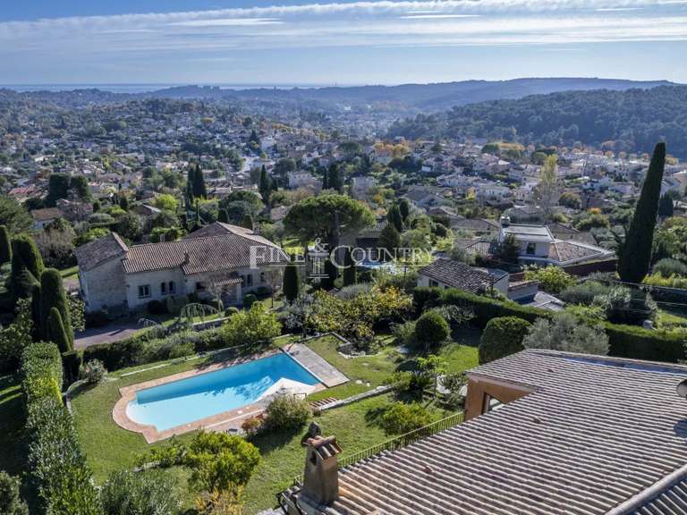 Villa La Colle-sur-Loup - 246m²