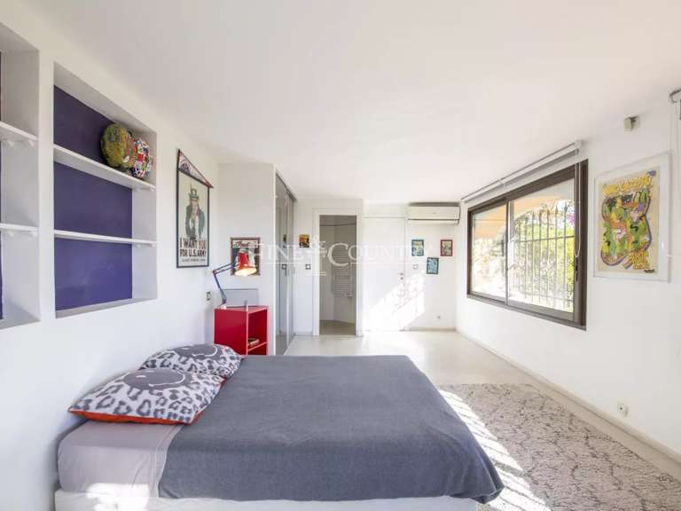 Villa La Colle-sur-Loup - 246m²