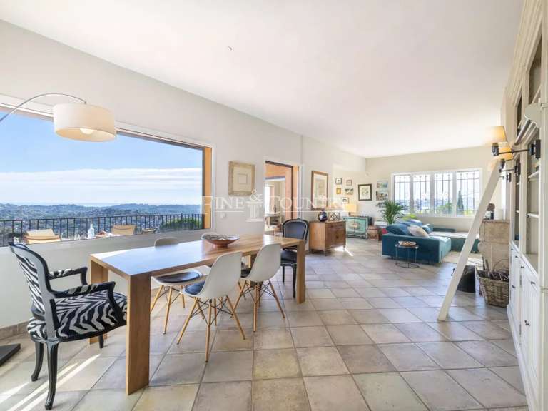 Villa La Colle-sur-Loup - 246m²