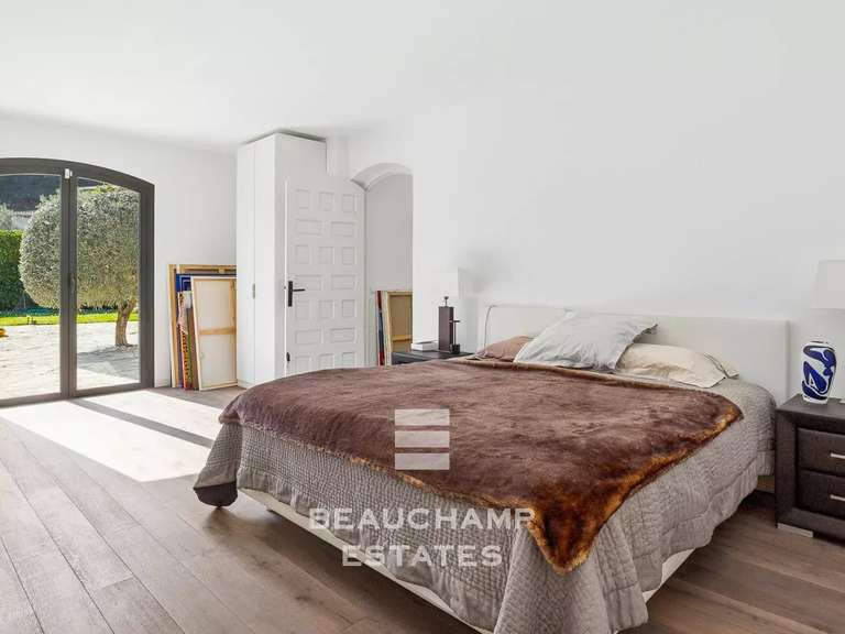 Villa La Colle-sur-Loup - 4 bedrooms - 274m²