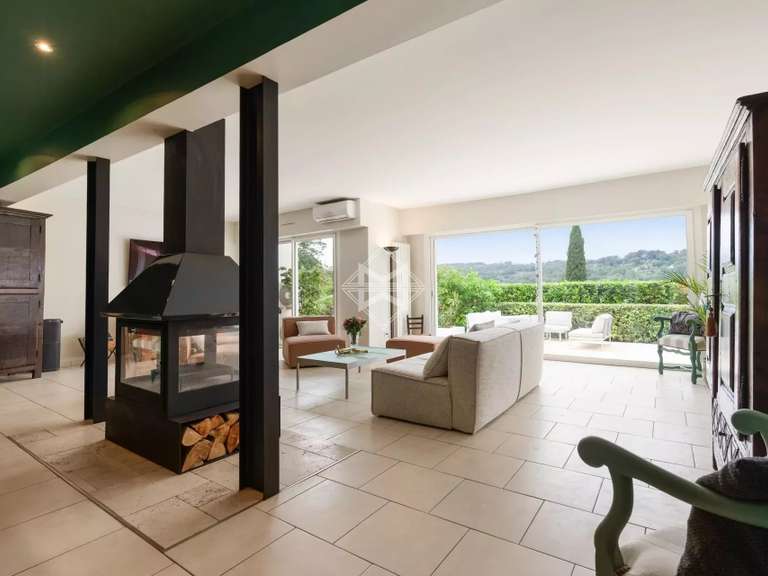 Villa La Colle-sur-Loup - 4 bedrooms - 170m²