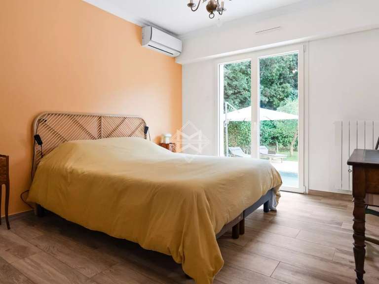Villa La Colle-sur-Loup - 4 bedrooms - 170m²