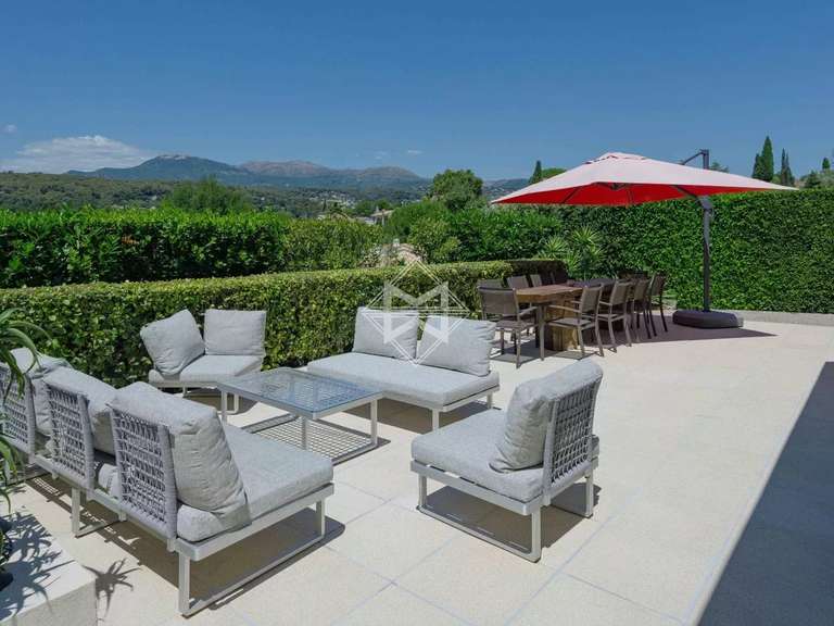 Villa La Colle-sur-Loup - 4 bedrooms - 170m²