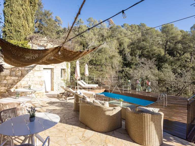Villa La Colle-sur-Loup - 8 chambres - 397m²