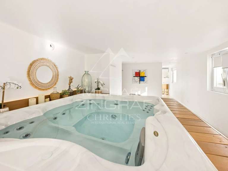 Villa La Colle-sur-Loup - 8 chambres - 397m²