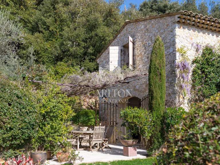 Villa La Colle-sur-Loup - 6 chambres - 364m²
