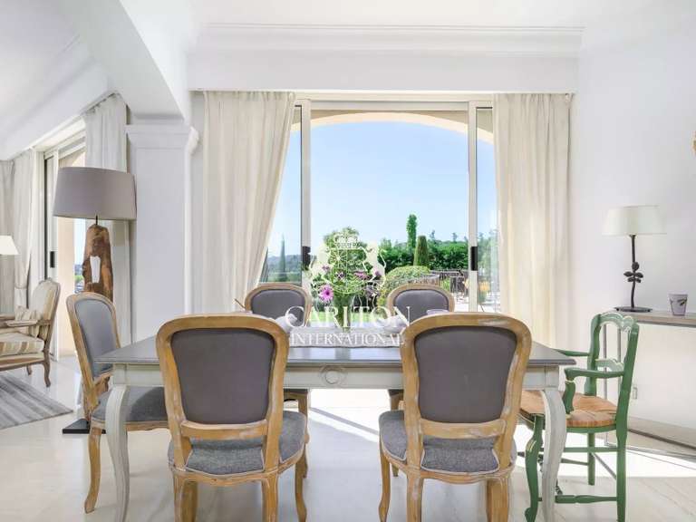 Villa La Colle-sur-Loup - 5 bedrooms - 328m²