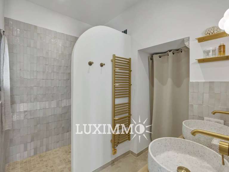 Villa La Colle-sur-Loup - 5 chambres - 239m²